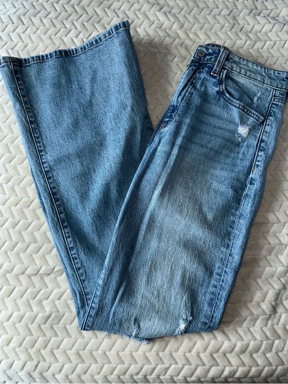 Willow + Root ‘The Flared Out’ Buckle Denim Jean 26x34